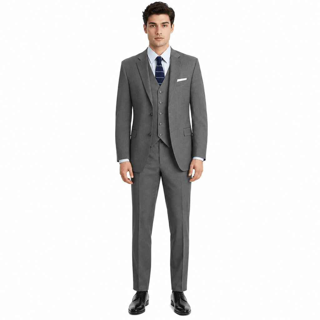 Model wearing 3-piece notch lapel suit in gray – TARLANO