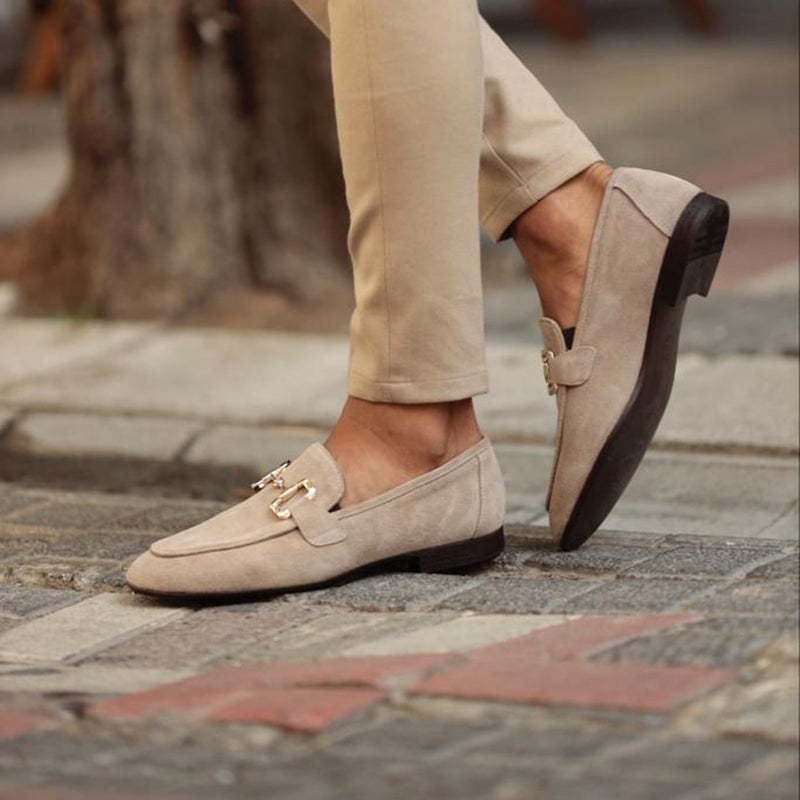 Close-up of beige suede horsebit loafer with almond toe – TARLANO