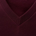 V-Neck Knit Sweater Slim Fit Wine – Fabric and Detail Close-Up