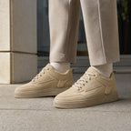 Business Casual Sneakers Cushioned Low-Top Taupe – Full Look