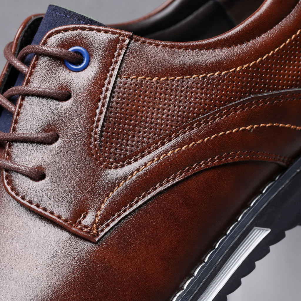 Oxford Shoes Lace-Up Leather Business Two Colors Brown – Fabric and Detail Close-Up