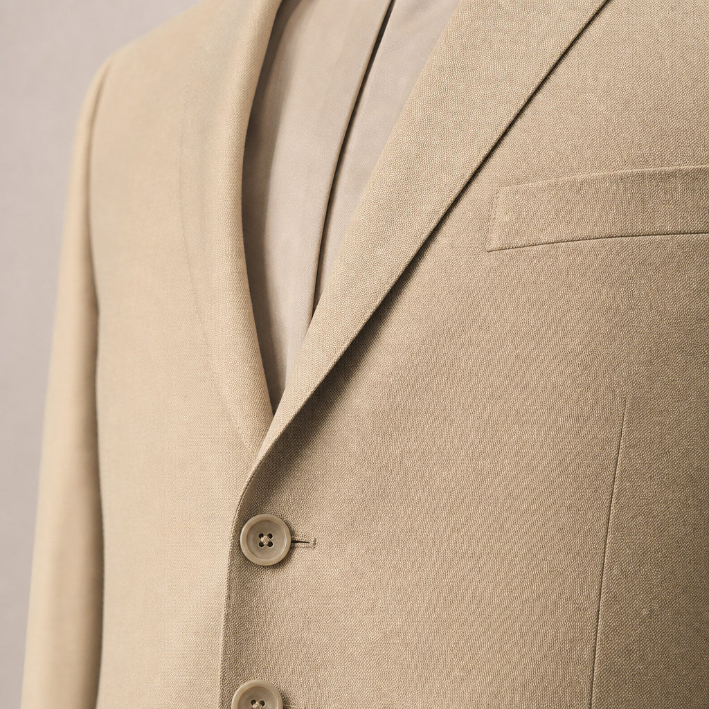Men's Two-Button Classic Fit Suit Polyester Viscose Blend Tan Tan – Fabric and Detail Close-Up