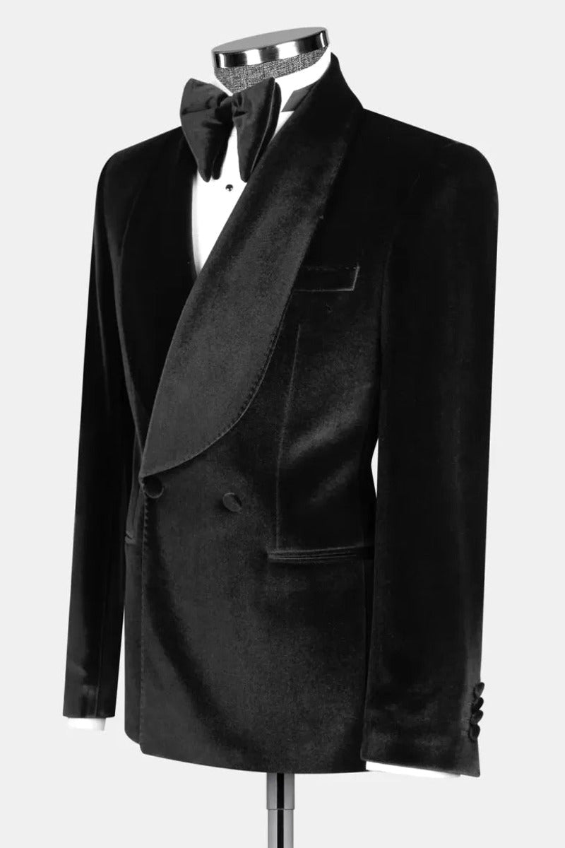 Raveno | Double Breasted Suit Velvet Black – Styled Editorial Shot
